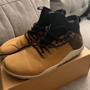 Mens Vivobarefoot Magna FG - size 43 - Acorn